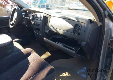 2004 Dodge Ram 1500 Slt/Laramie z USA, uszkodzony, nr VIN 1D7HU18D54S531392